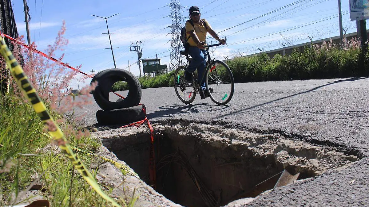 vialidad sin tapar en Cuautlancingo 1